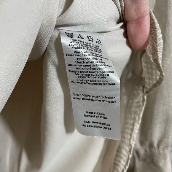 H Halston Women's Tan & Gold Metallic Glam Blouse - Size Small - Smocked Front - Picture 6 of 7